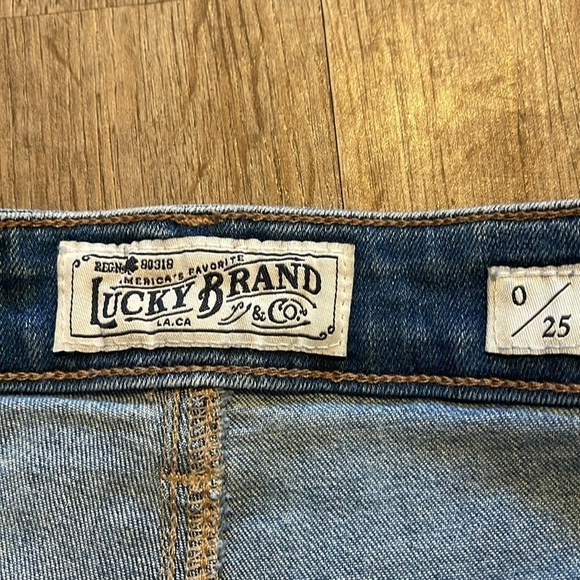LUCKY BRAND BUTTON FLY SKINNY JEANS (0) - Picture 6 of 10